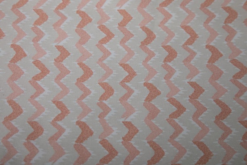 Hospital Curtain Patterned Pink Zig Zag